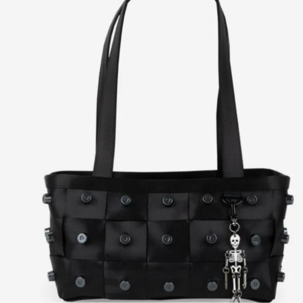 Harvey’s Seatbelt Limited Edition Skully Handbag / charm and tag / NEW with tags